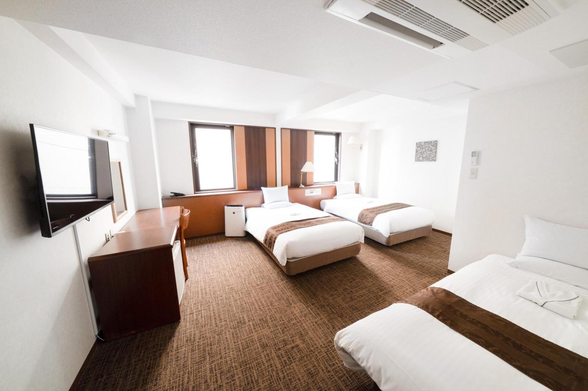 Toyo Hotel Fukuoka  Bagian luar foto